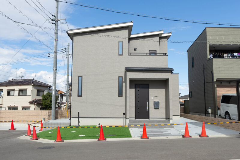 Ｙ様邸　家事動線・収納力抜群のモノトーンでスタイリッシュな邸宅