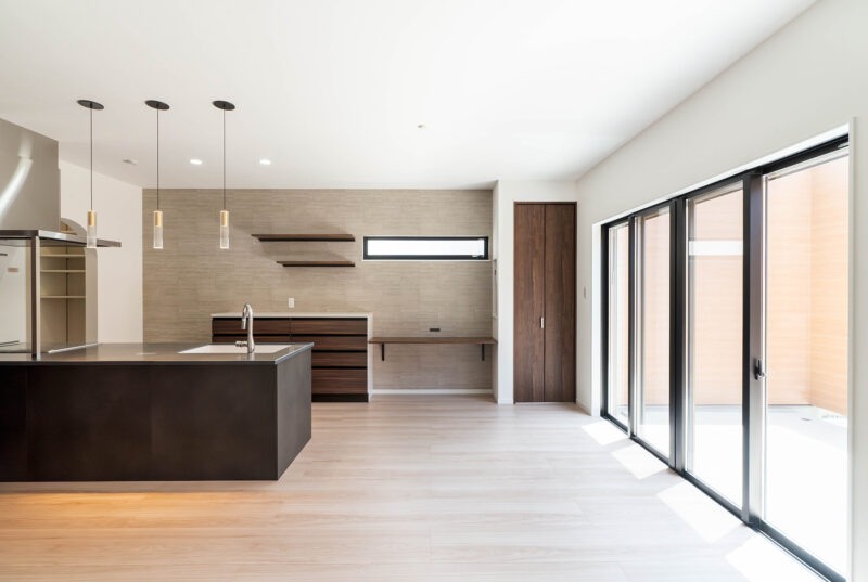 Ｉ様邸宅　外からの視線が気にならない半屋外空間〈ロジュア〉のある住まい