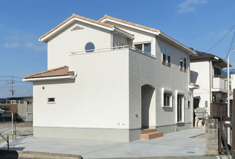 Ｔ様邸　間接照明が映えるリビングと家事動線の優れた住まい